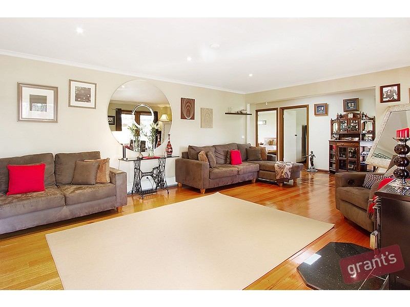 14 Mountain Flat Road, Narre Warren East VIC 3804