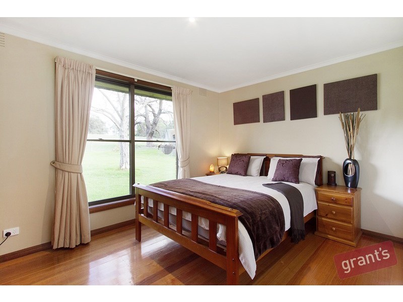 14 Mountain Flat Road, Narre Warren East VIC 3804