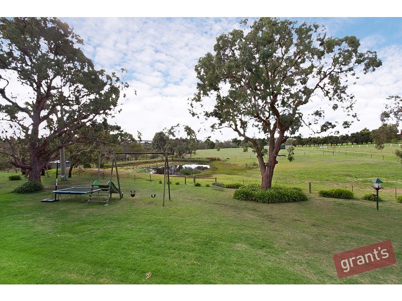 14 Mountain Flat Road, Narre Warren East VIC 3804