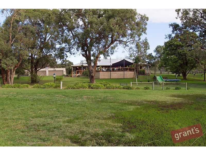 14 Mountain Flat Road, Narre Warren East VIC 3804