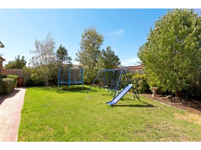 36 Parkwood Avenue, Narre Warren South VIC 3805