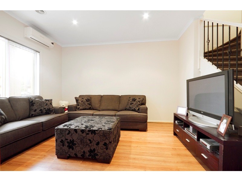 51/13 Kirren Close, Cranbourne VIC 3977