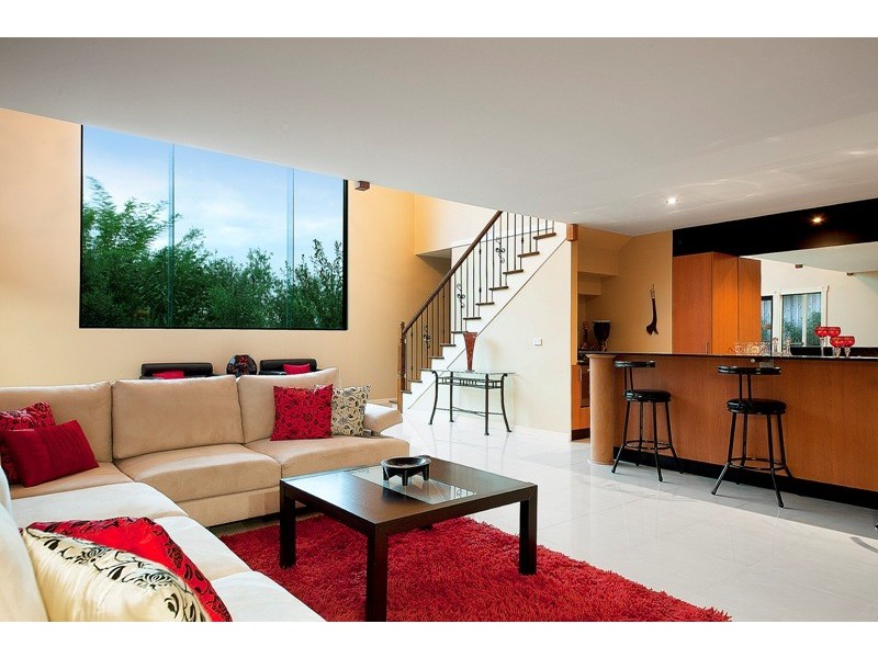 9 The Elms, Narre Warren VIC 3805