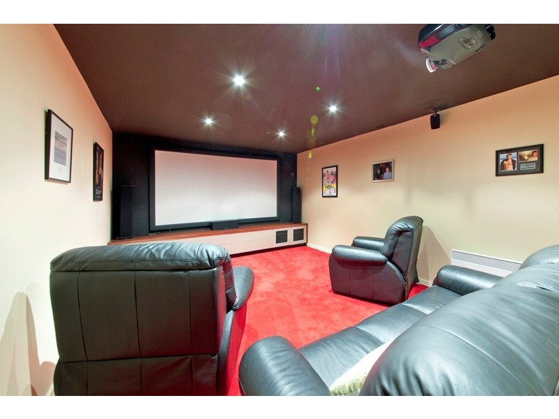 9 The Elms, Narre Warren VIC 3805