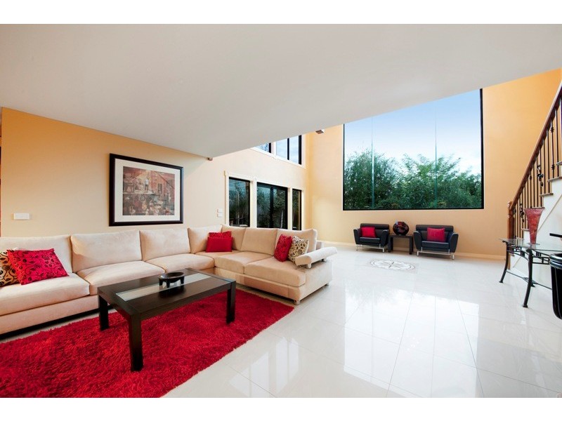 9 The Elms, Narre Warren VIC 3805