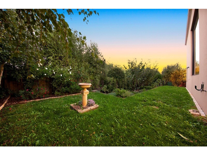 9 The Elms, Narre Warren VIC 3805