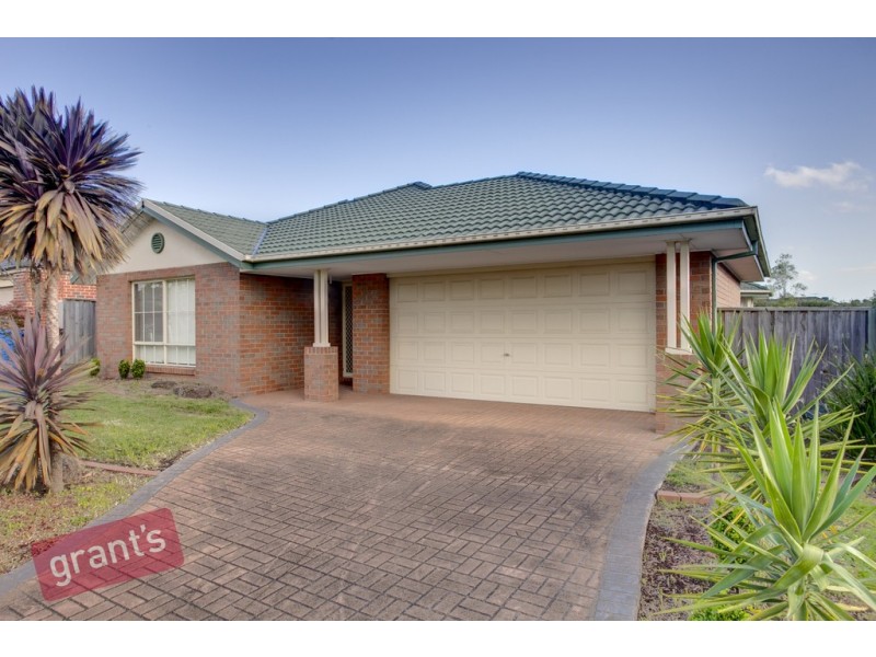 19 Kingston Avenue, Narre Warren South VIC 3805