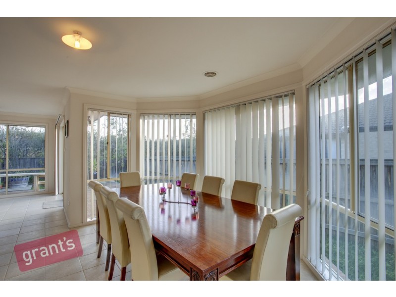19 Kingston Avenue, Narre Warren South VIC 3805