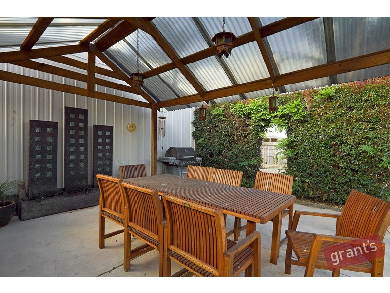 29 Saffron Drive, Hallam VIC 3803