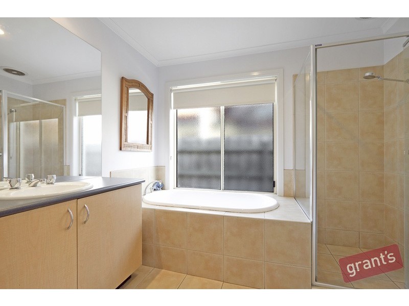 35 Sanctuary Way, Beaconsfield VIC 3807