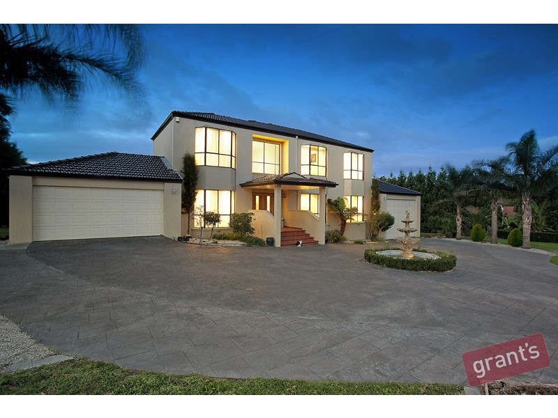 3 Jaguar Close, Narre Warren North VIC 3804