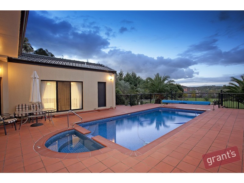 3 Jaguar Close, Narre Warren North VIC 3804