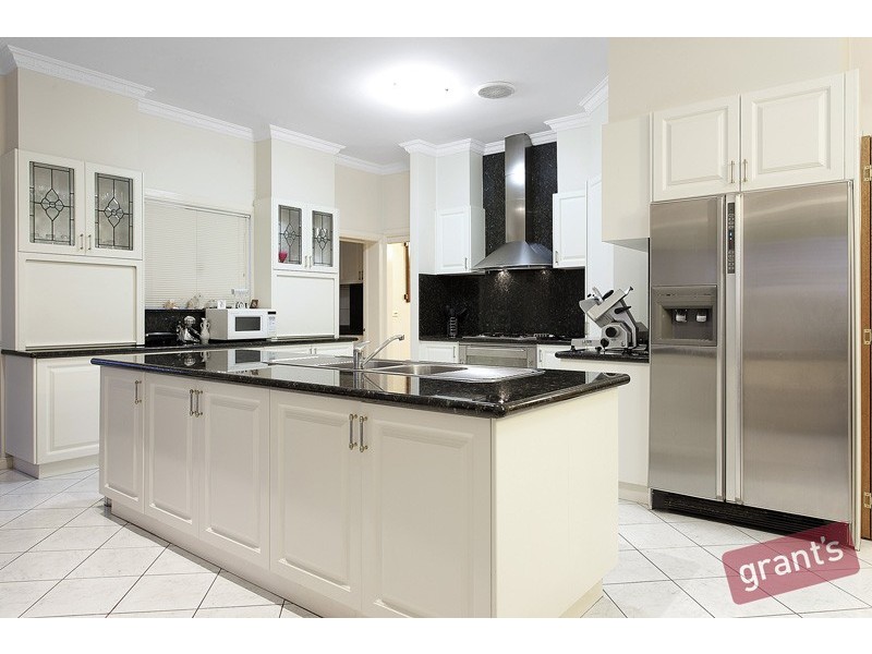 3 Jaguar Close, Narre Warren North VIC 3804