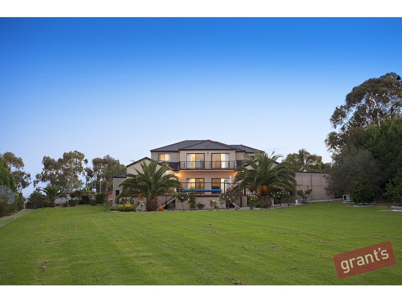 3 Jaguar Close, Narre Warren North VIC 3804