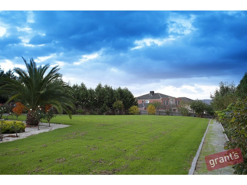 3 Jaguar Close, Narre Warren North VIC 3804