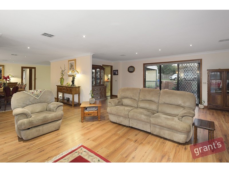 1/14 Croxton Drive, Kurunjang VIC 3337