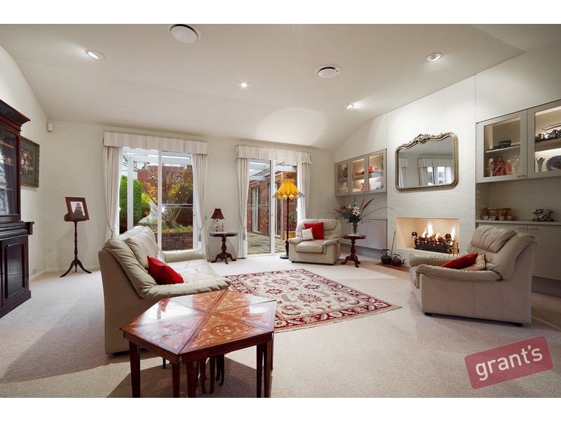 21-23 Fontaine Terrace, Narre Warren North VIC 3804