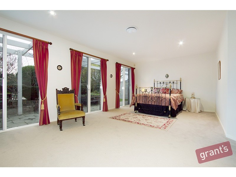 21-23 Fontaine Terrace, Narre Warren North VIC 3804