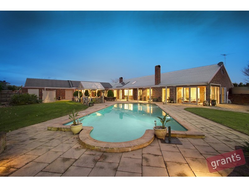 21-23 Fontaine Terrace, Narre Warren North VIC 3804