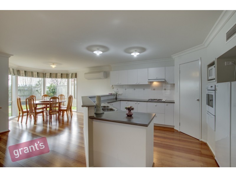 51 Loxley Boulevard, Narre Warren South VIC 3805