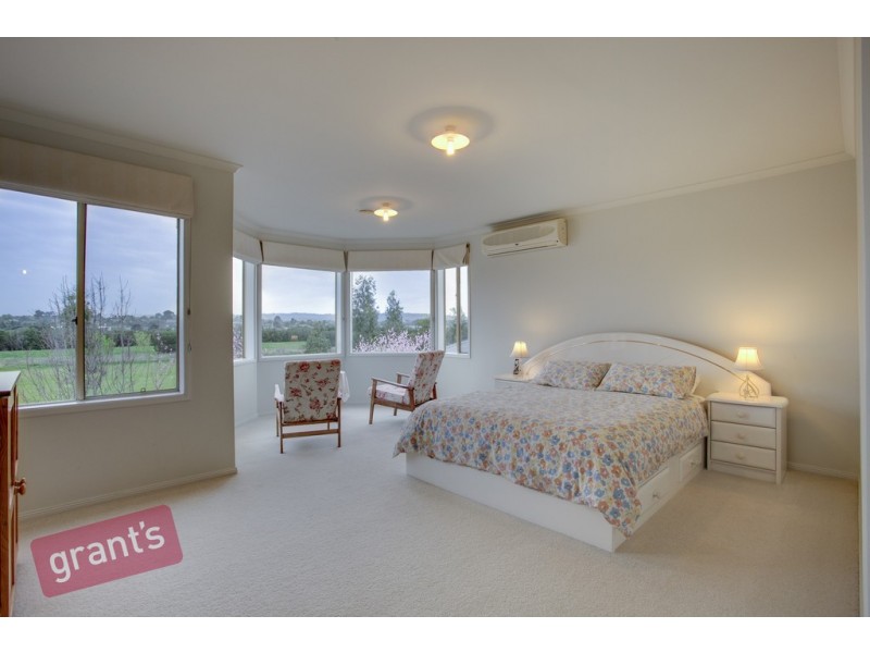 51 Loxley Boulevard, Narre Warren South VIC 3805