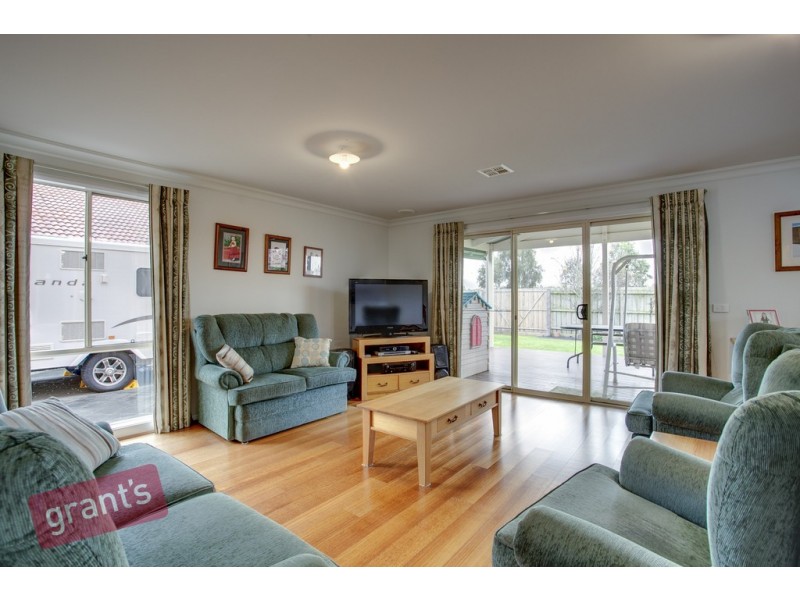 51 Loxley Boulevard, Narre Warren South VIC 3805