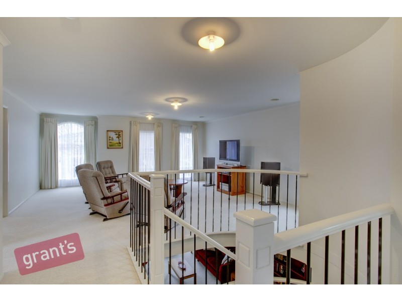 51 Loxley Boulevard, Narre Warren South VIC 3805