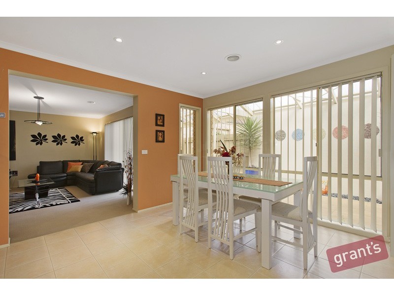 24 Blandford Crescent, Narre Warren South VIC 3805