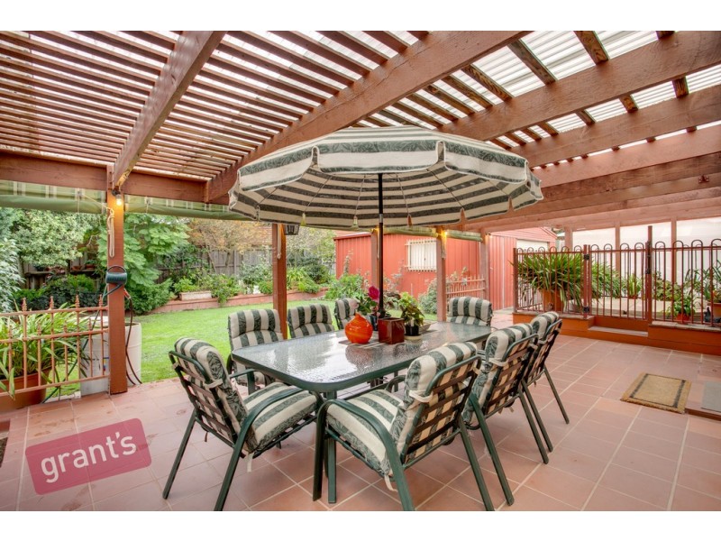 34 Struan Avenue, Endeavour Hills VIC 3802