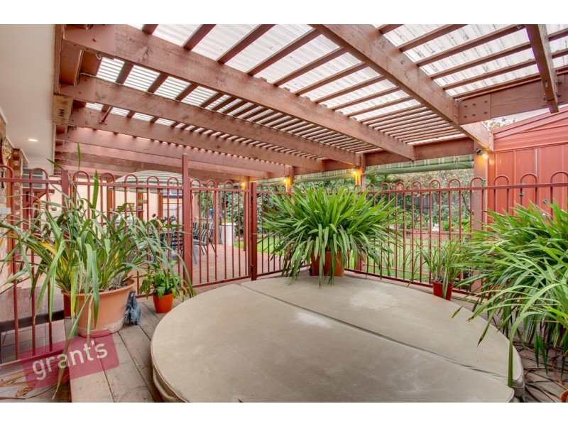 34 Struan Avenue, Endeavour Hills VIC 3802