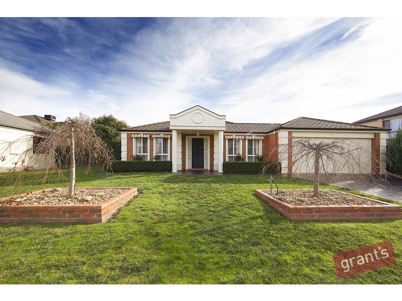 2 Rich Walk, Narre Warren South VIC 3805