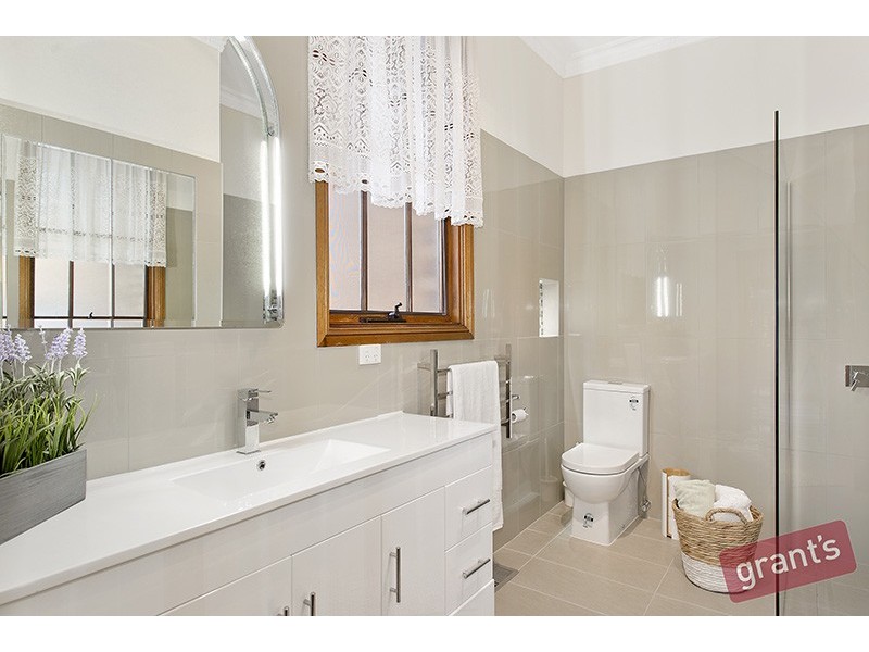 44 Halcyon Way, Narre Warren South VIC 3805