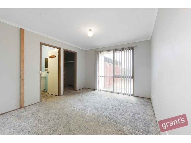 8 Durham Court, Narre Warren VIC 3805