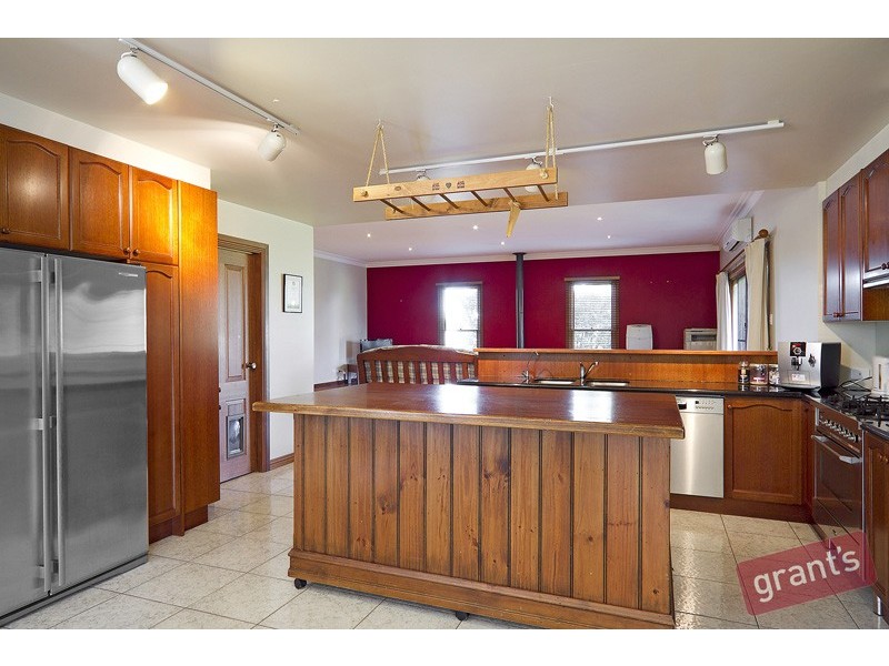 224 Narre Warren Cranbourne Road, Narre Warren South VIC 3805