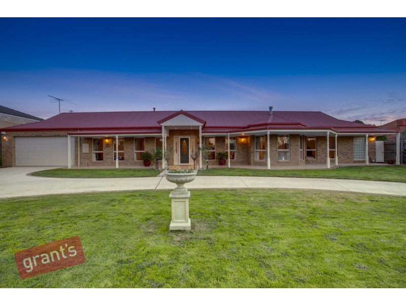 15 Glen Vista Drive, Narre Warren North VIC 3804