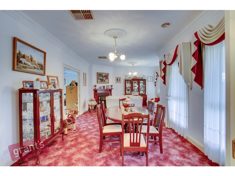 15 Glen Vista Drive, Narre Warren North VIC 3804