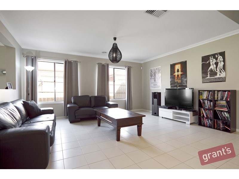 24 Cherrywood Way, Narre Warren South VIC 3805
