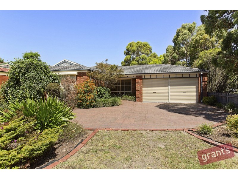 7 Camira Court, Berwick VIC 3806