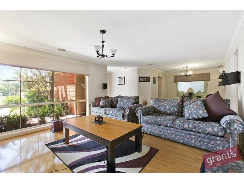 7 Camira Court, Berwick VIC 3806