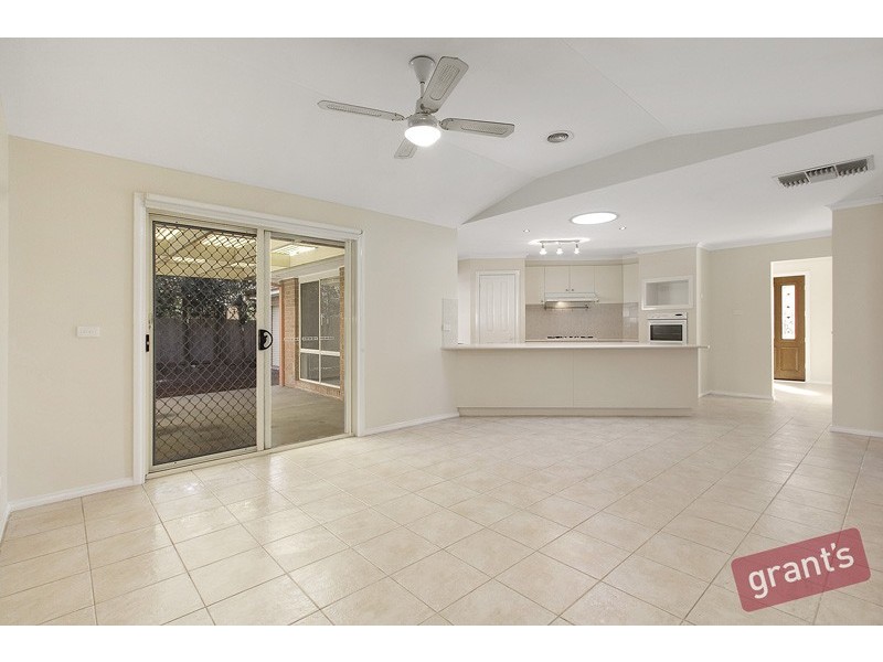 64 Tangerine Drive, Narre Warren South VIC 3805