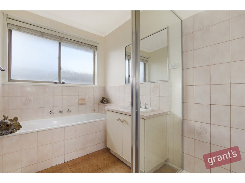 42 Nettle Drive, Hallam VIC 3803