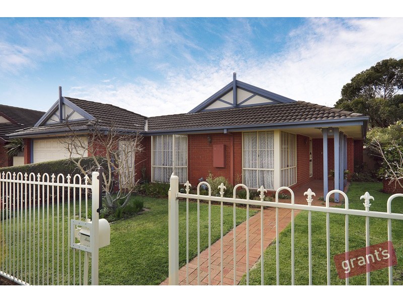 49 Strathaird Drive, Narre Warren South VIC 3805