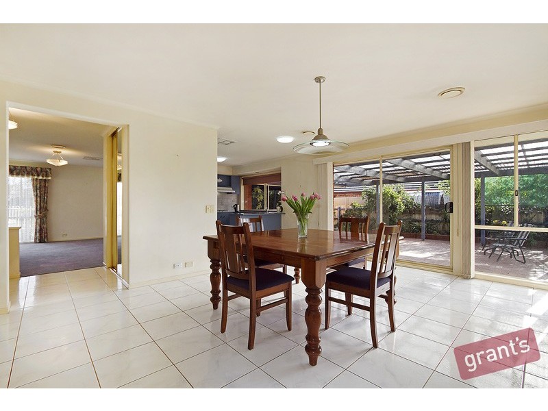 49 Strathaird Drive, Narre Warren South VIC 3805