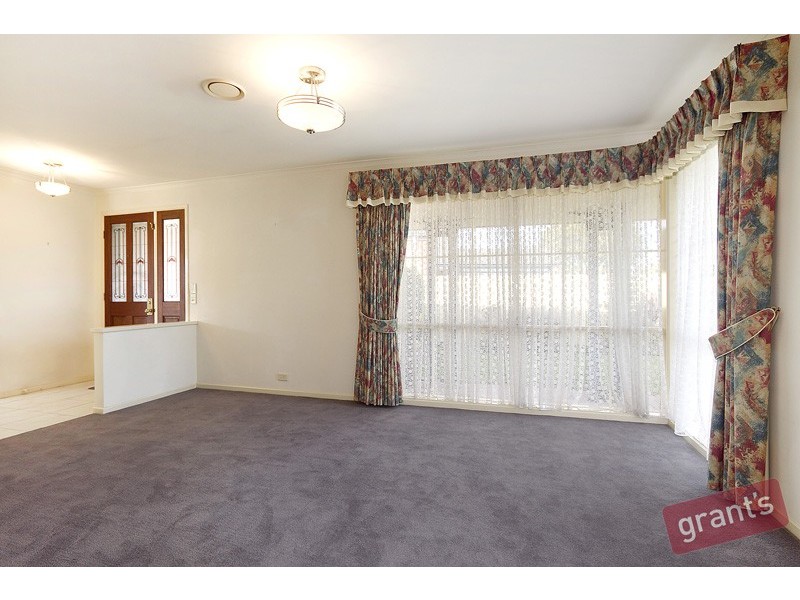 49 Strathaird Drive, Narre Warren South VIC 3805