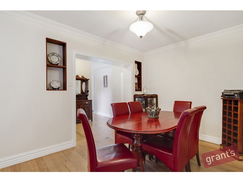 5 Leeside Street, Dandenong North VIC 3175