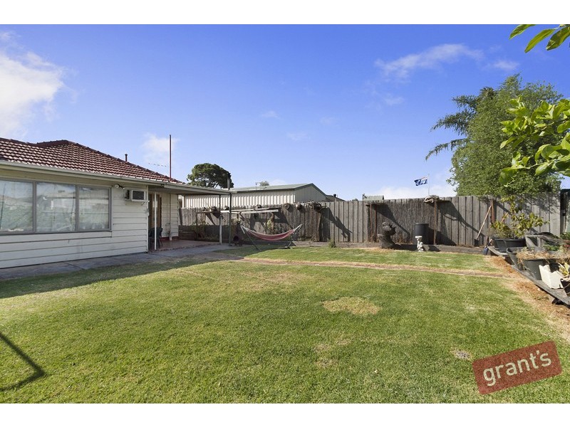 5 Leeside Street, Dandenong North VIC 3175