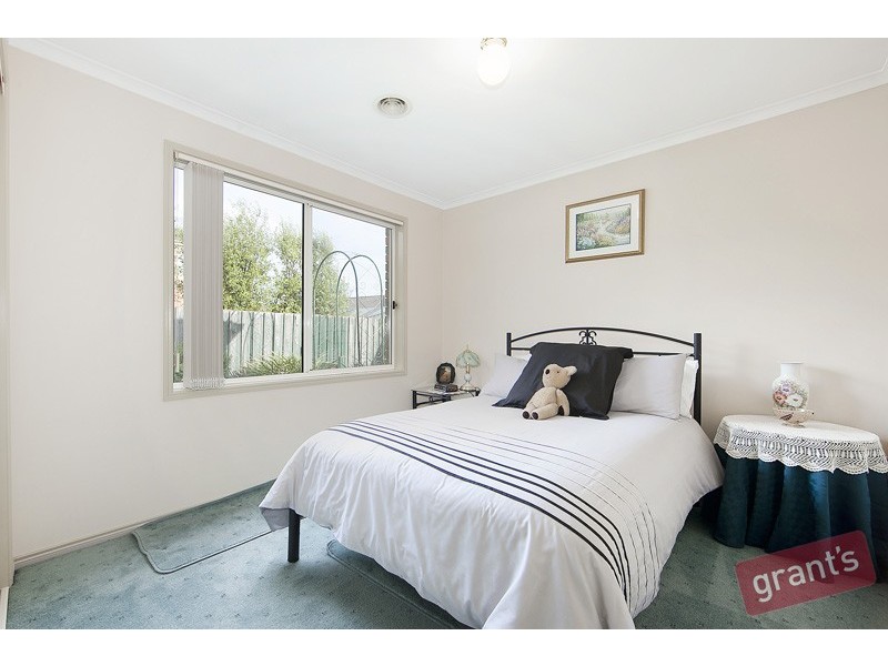 2 Rich Walk, Narre Warren South VIC 3805