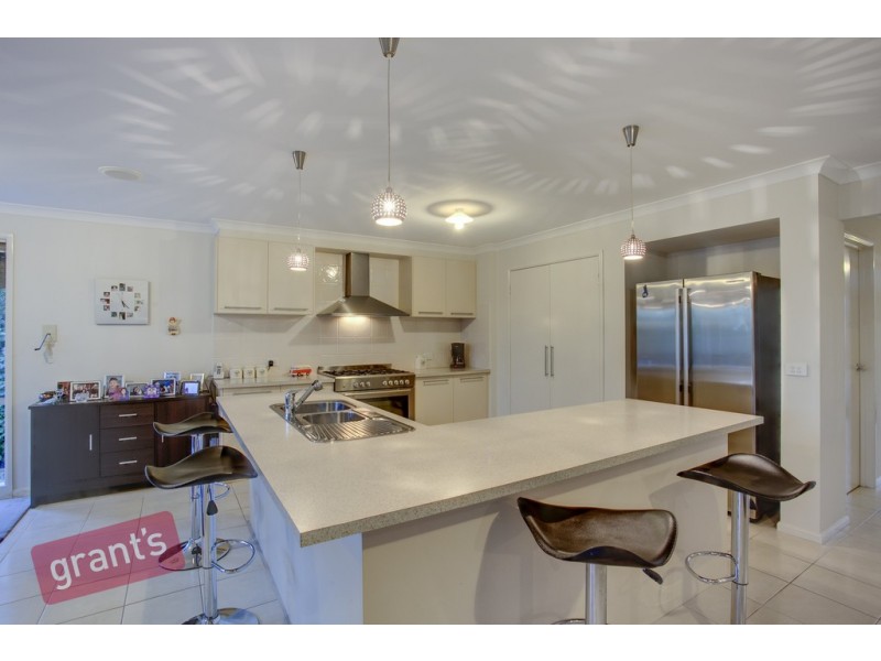 9 Tolmie Rise, Hallam VIC 3803