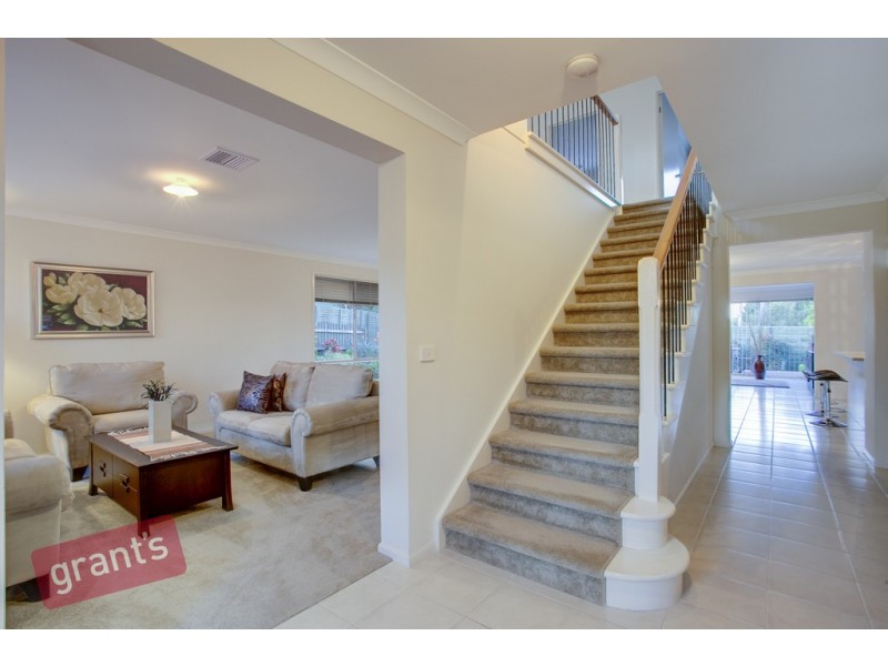 9 Tolmie Rise, Hallam VIC 3803