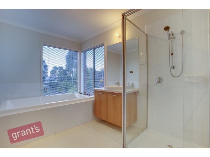 9 Tolmie Rise, Hallam VIC 3803